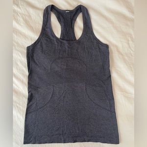 Lululemon swiftly tech racerback tank top size 6